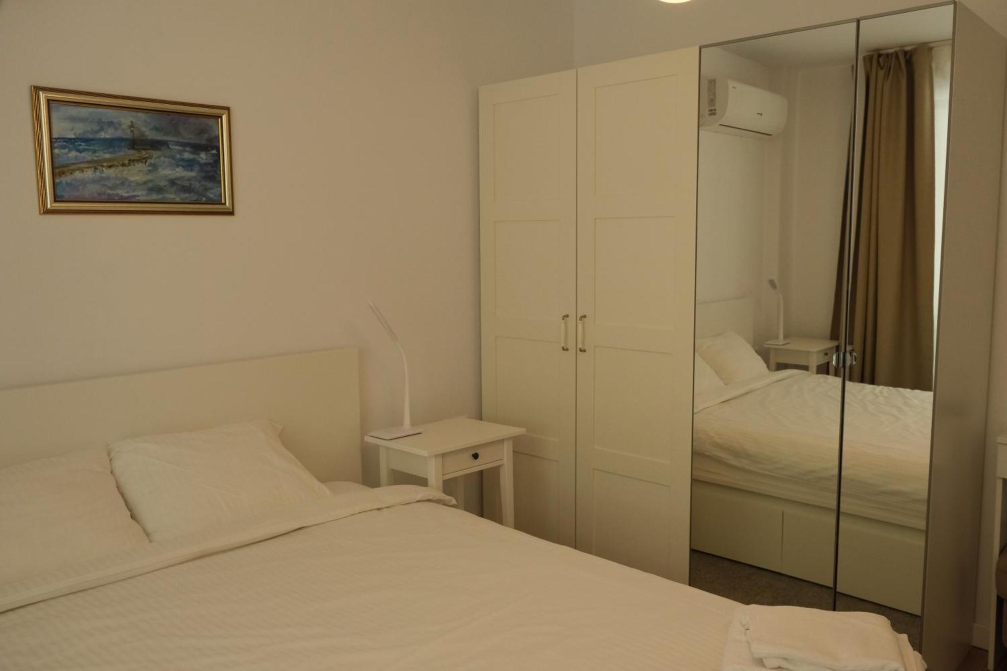 Bucharest Booking Apartments-Self Check-In Buitenkant foto